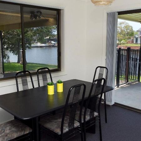 Lake House On Elouera - Linen Not Included Forster Esterno foto